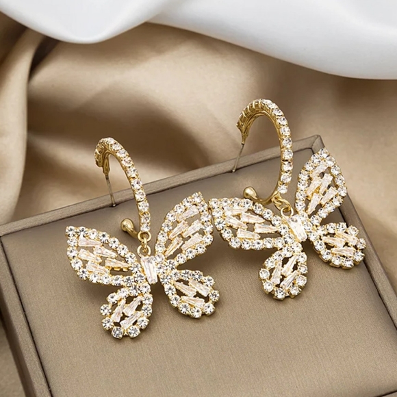 🎀18k Sparkling Zircon Butterfly Hoops - Picture 4 of 6